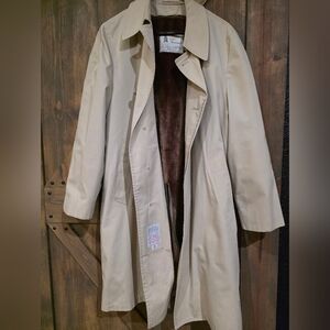 London Fog Maincoats Beige Lined Trench Coat Size 40 Reg